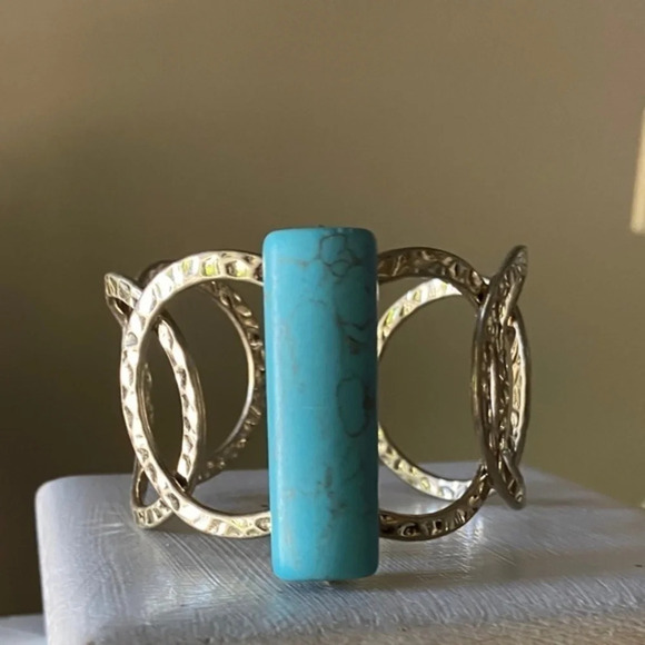 Turquoise Hammred Silver Ring Wide Cuff Bracelet - Picture 1 of 4